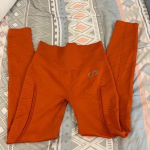 Curves n Combatboots Leggings